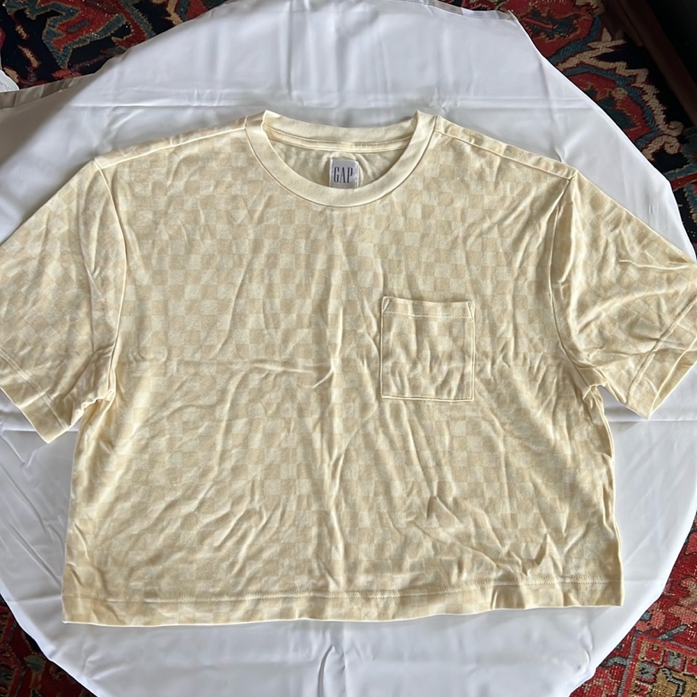 Gap Women’s Cream Checked Cropped Pocket Tshirt